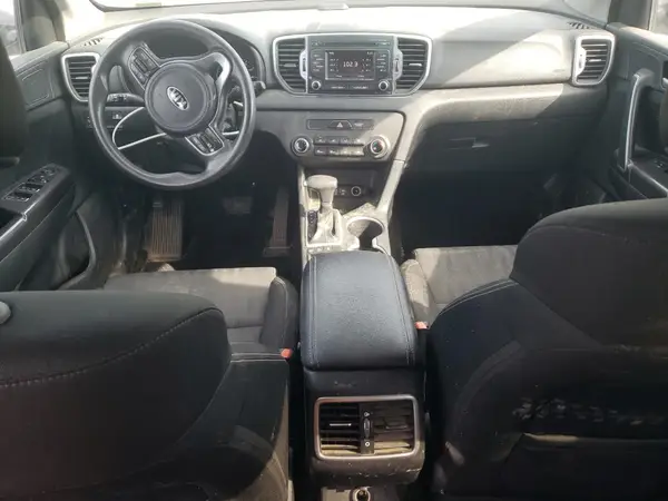 KNDPMCAC3H7195351 2017 KIA SPORTAGE - Image 8