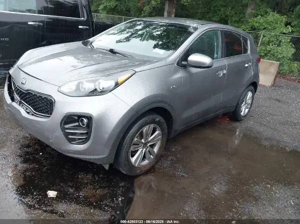KNDPMCAC3H7206221 2017 KIA SPORTAGE - Image 2