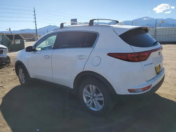 KNDPMCAC3H7219227 2017 KIA SPORTAGE - Image 2