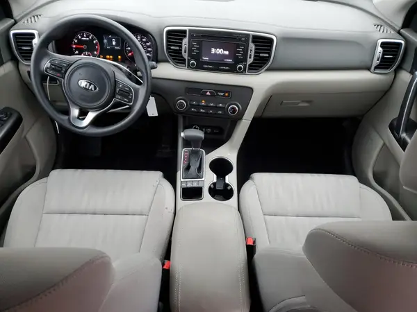 KNDPMCAC3H7232799 2017 KIA SPORTAGE - Image 8
