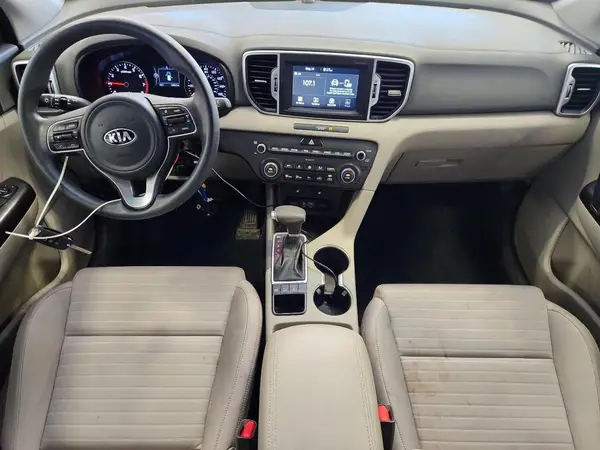 KNDPMCAC3H7235105 2017 KIA SPORTAGE - Image 8