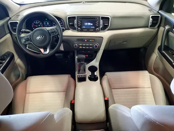 KNDPMCAC3H7237081 2017 KIA SPORTAGE - Image 8