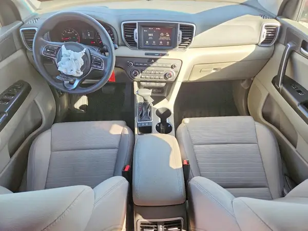 KNDPMCAC3H7240529 2017 KIA SPORTAGE - Image 8