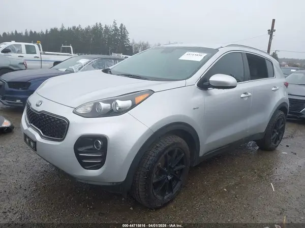 KNDPMCAC3H7245715 2017 KIA SPORTAGE - Image 2