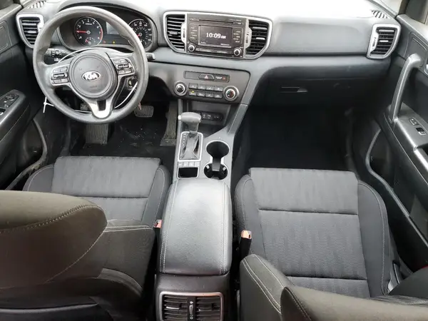 KNDPMCAC3H7262451 2017 KIA SPORTAGE - Image 8