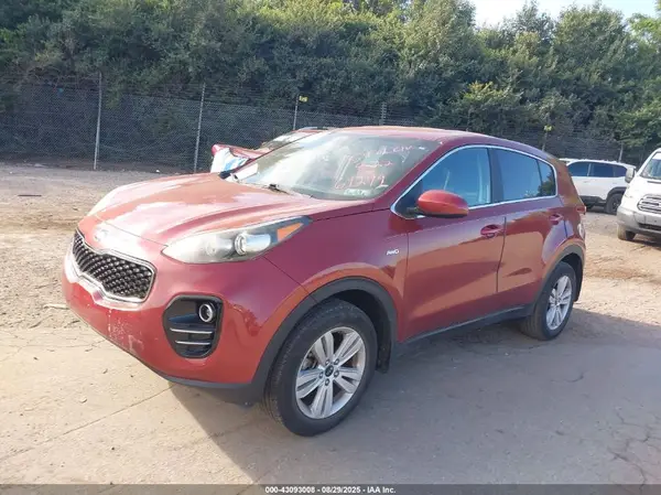 KNDPMCAC3H7269299 2017 KIA SPORTAGE - Image 2