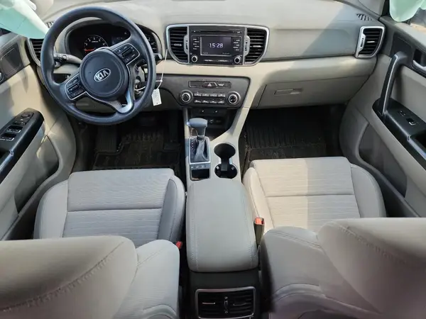 KNDPMCAC3H7291741 2017 KIA SPORTAGE - Image 8