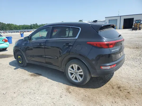 KNDPMCAC3J7305675 2018 KIA SPORTAGE - Image 2