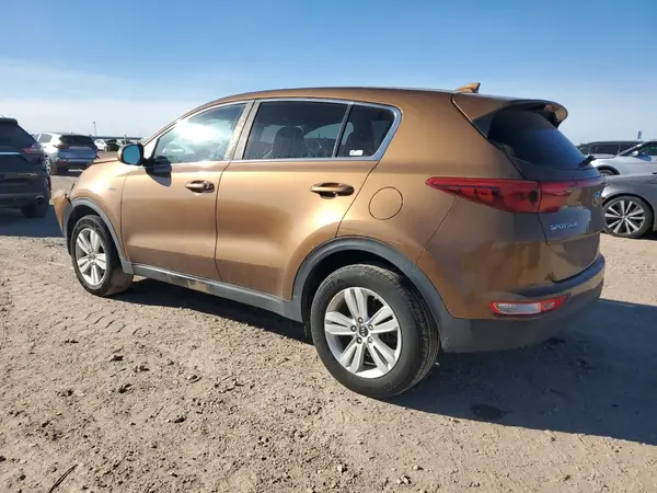 KNDPMCAC3J7320399 2018 KIA SPORTAGE - Image 2