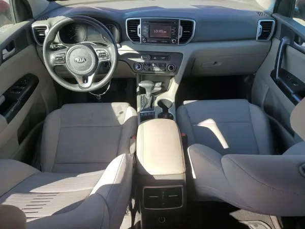 KNDPMCAC3J7323531 2018 KIA SPORTAGE - Image 8