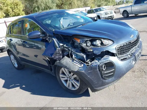 KNDPMCAC3J7323755 2018 KIA SPORTAGE - Image 1