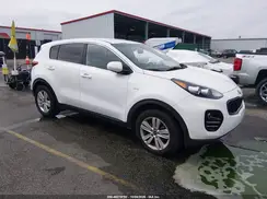 KNDPMCAC3J7335758 2018 KIA SPORTAGE