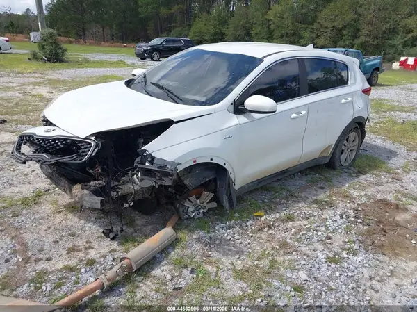 KNDPMCAC3J7348848 2018 KIA SPORTAGE - Image 2