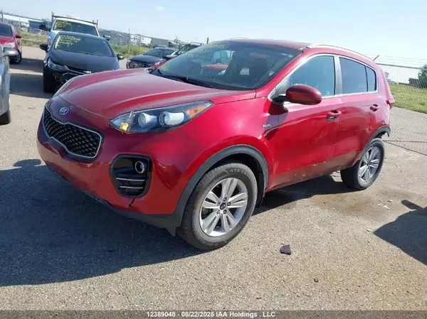 KNDPMCAC3J7356951 2018 KIA SPORTAGE - Image 2