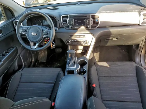 KNDPMCAC3J7365066 2018 KIA SPORTAGE - Image 8