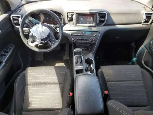 KNDPMCAC3J7391523 2018 KIA SPORTAGE - Image 8