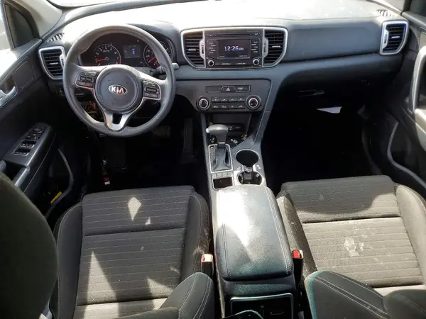 KNDPMCAC3J7392803 2018 KIA SPORTAGE - Image 8
