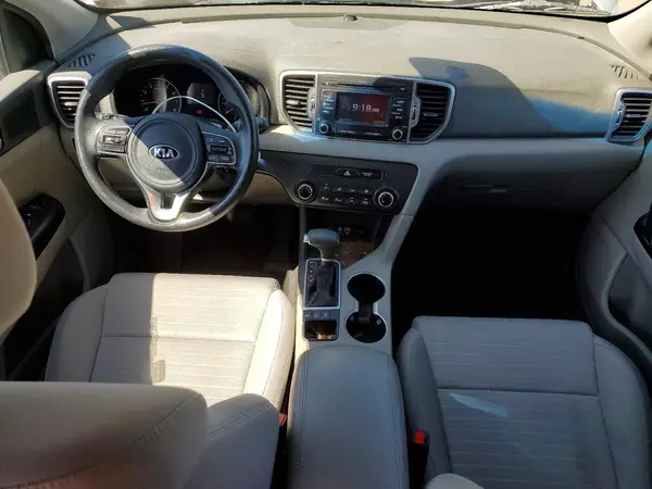 KNDPMCAC3J7393613 2018 KIA SPORTAGE - Image 8