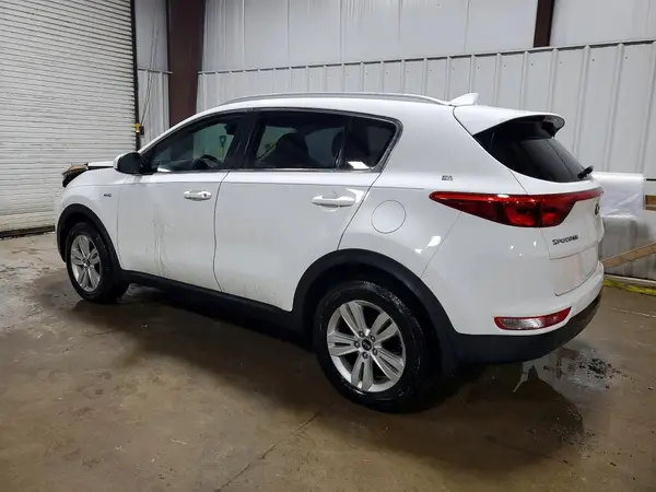 KNDPMCAC3J7396141 2018 KIA SPORTAGE - Image 2