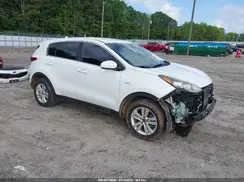 KNDPMCAC3J7396995 2018 KIA SPORTAGE