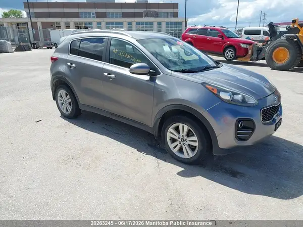KNDPMCAC3J7405212 2018 KIA SPORTAGE - Image 1