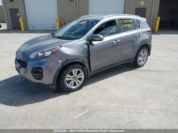 KNDPMCAC3J7405212 2018 KIA SPORTAGE - Image 2