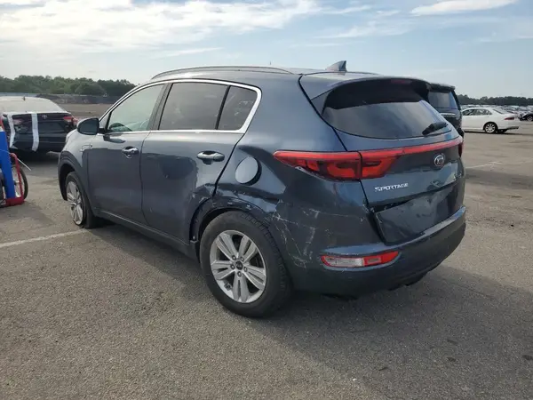 KNDPMCAC3J7405551 2018 KIA SPORTAGE - Image 2