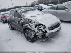 KNDPMCAC3J7406909 2018 KIA SPORTAGE