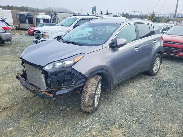 KNDPMCAC3J7417036 2018 KIA SPORTAGE - Image 1
