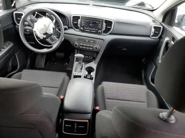 KNDPMCAC3J7429624 2018 KIA SPORTAGE - Image 8