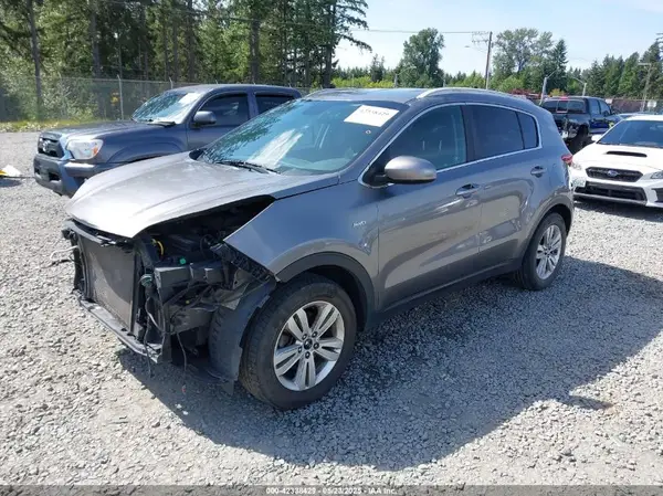 KNDPMCAC3J7433480 2018 KIA SPORTAGE - Image 2