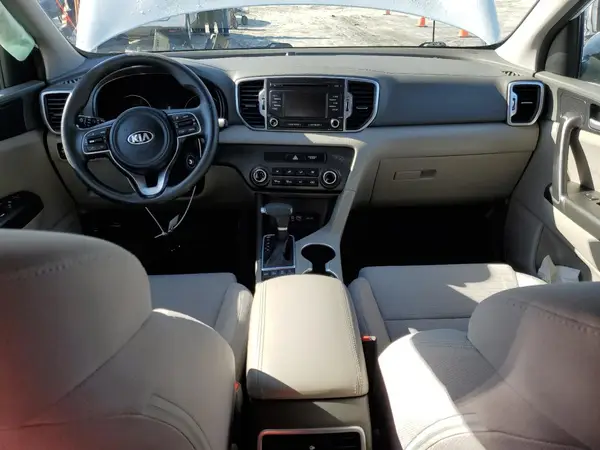 KNDPMCAC3J7436301 2018 KIA SPORTAGE - Image 8