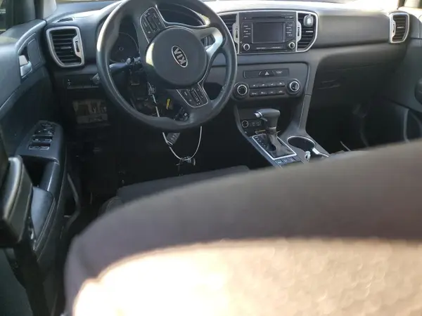 KNDPMCAC3J7441448 2018 KIA SPORTAGE - Image 8