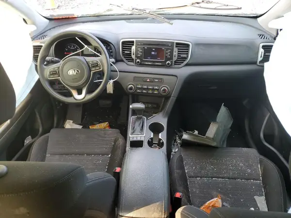 KNDPMCAC3J7447489 2018 KIA SPORTAGE - Image 8