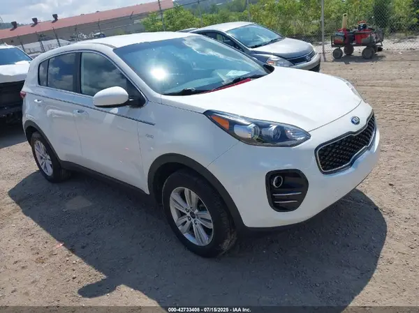 KNDPMCAC3J7448500 2018 KIA SPORTAGE - Image 1