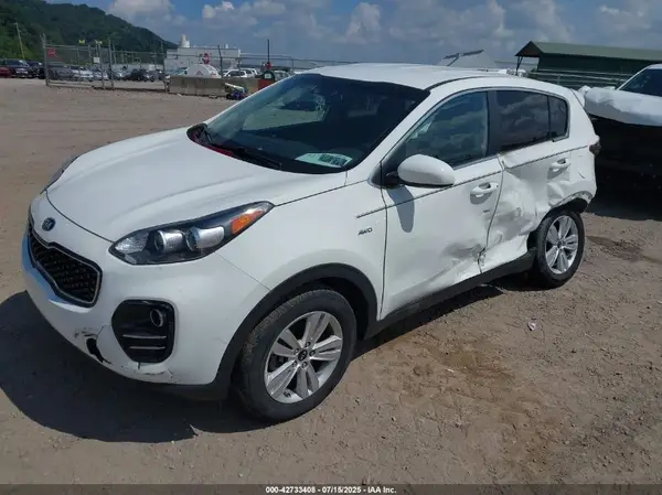 KNDPMCAC3J7448500 2018 KIA SPORTAGE - Image 2
