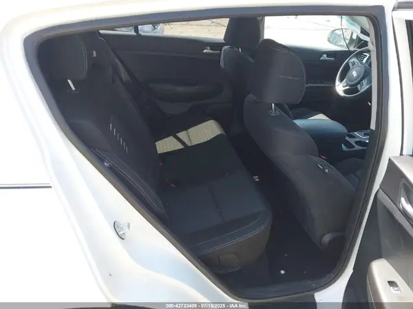 KNDPMCAC3J7448500 2018 KIA SPORTAGE - Image 8