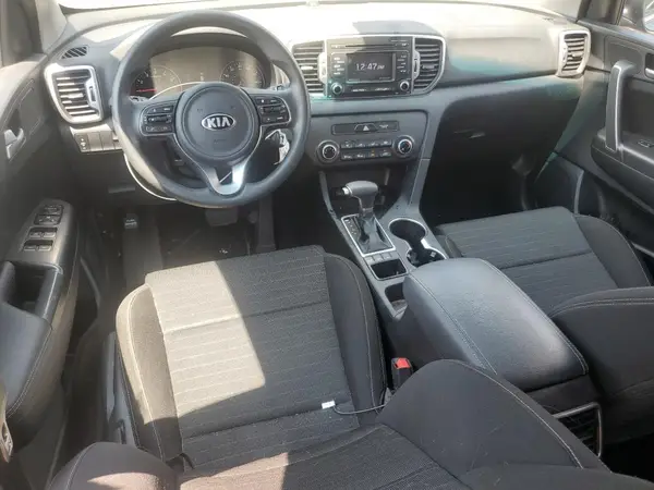 KNDPMCAC3J7462798 2018 KIA SPORTAGE - Image 8