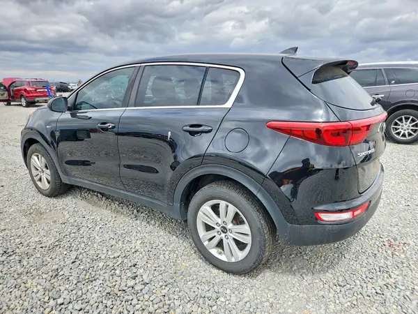 KNDPMCAC3J7487409 2018 KIA SPORTAGE - Image 2