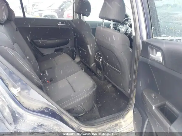KNDPMCAC3K7496404 2019 KIA SPORTAGE - Image 8