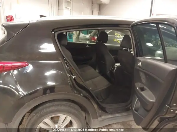 KNDPMCAC3K7497231 2019 KIA SPORTAGE - Image 8