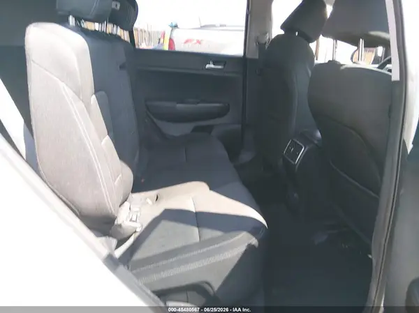 KNDPMCAC3K7506509 2019 KIA SPORTAGE - Image 8