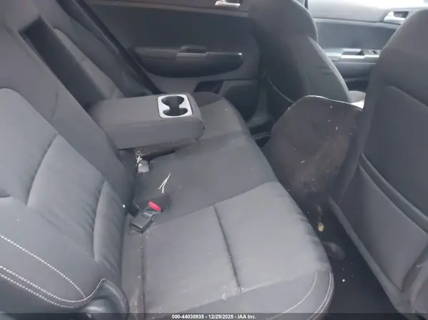 KNDPMCAC3K7533371 2019 KIA SPORTAGE - Image 8