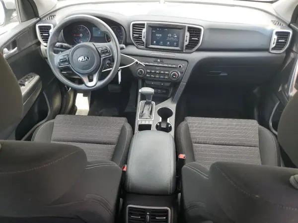 KNDPMCAC3K7550526 2019 KIA SPORTAGE - Image 8