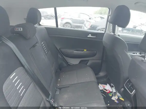 KNDPMCAC3K7557511 2019 KIA SPORTAGE - Image 8