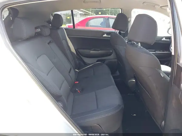 KNDPMCAC3K7573630 2019 KIA SPORTAGE - Image 8
