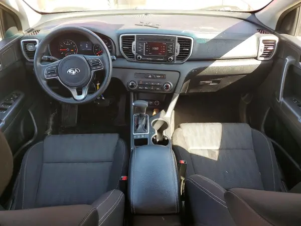 KNDPMCAC3K7574762 2019 KIA SPORTAGE - Image 8
