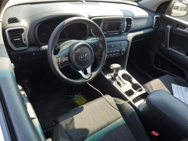 KNDPMCAC3K7585390 2019 KIA SPORTAGE - Image 8