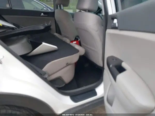 KNDPMCAC3K7604584 2019 KIA SPORTAGE - Image 8