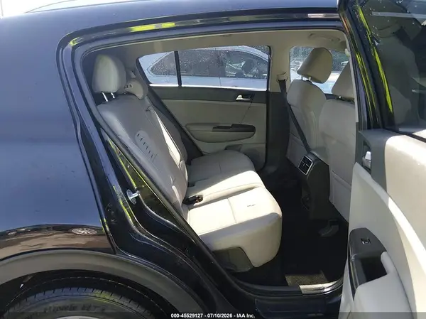 KNDPMCAC3K7605203 2019 KIA SPORTAGE - Image 8